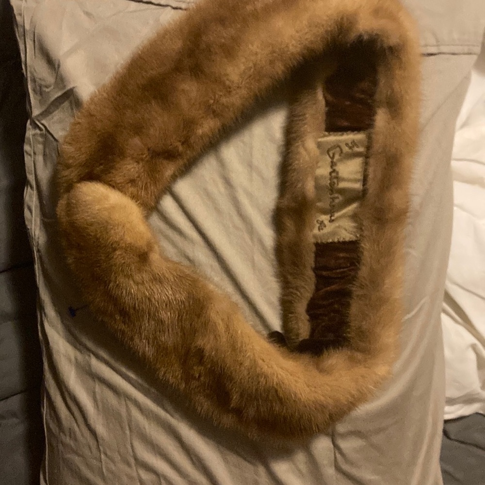 Vintage fur collar